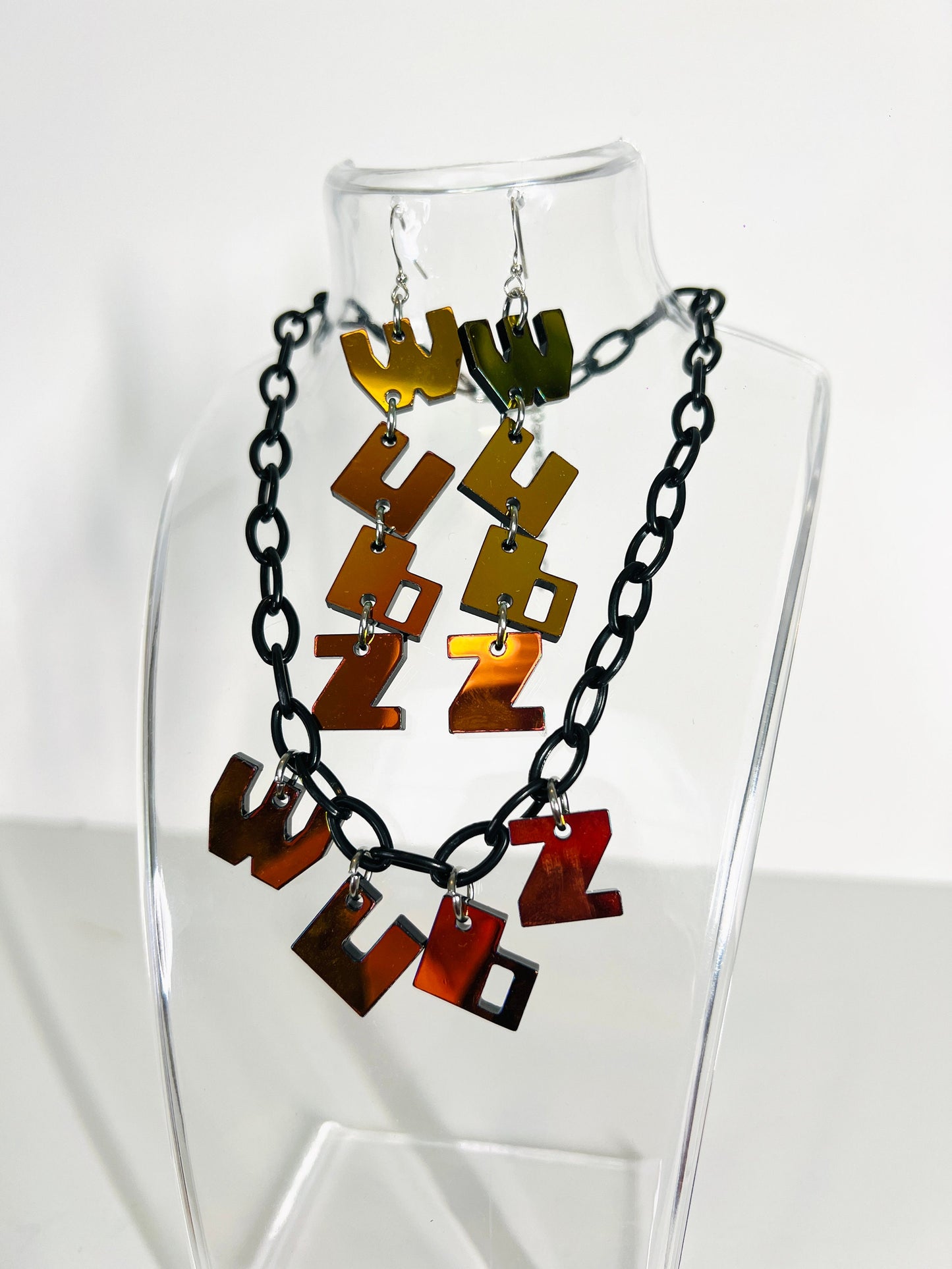 IMPERFECT Wubz Earrings Metallic