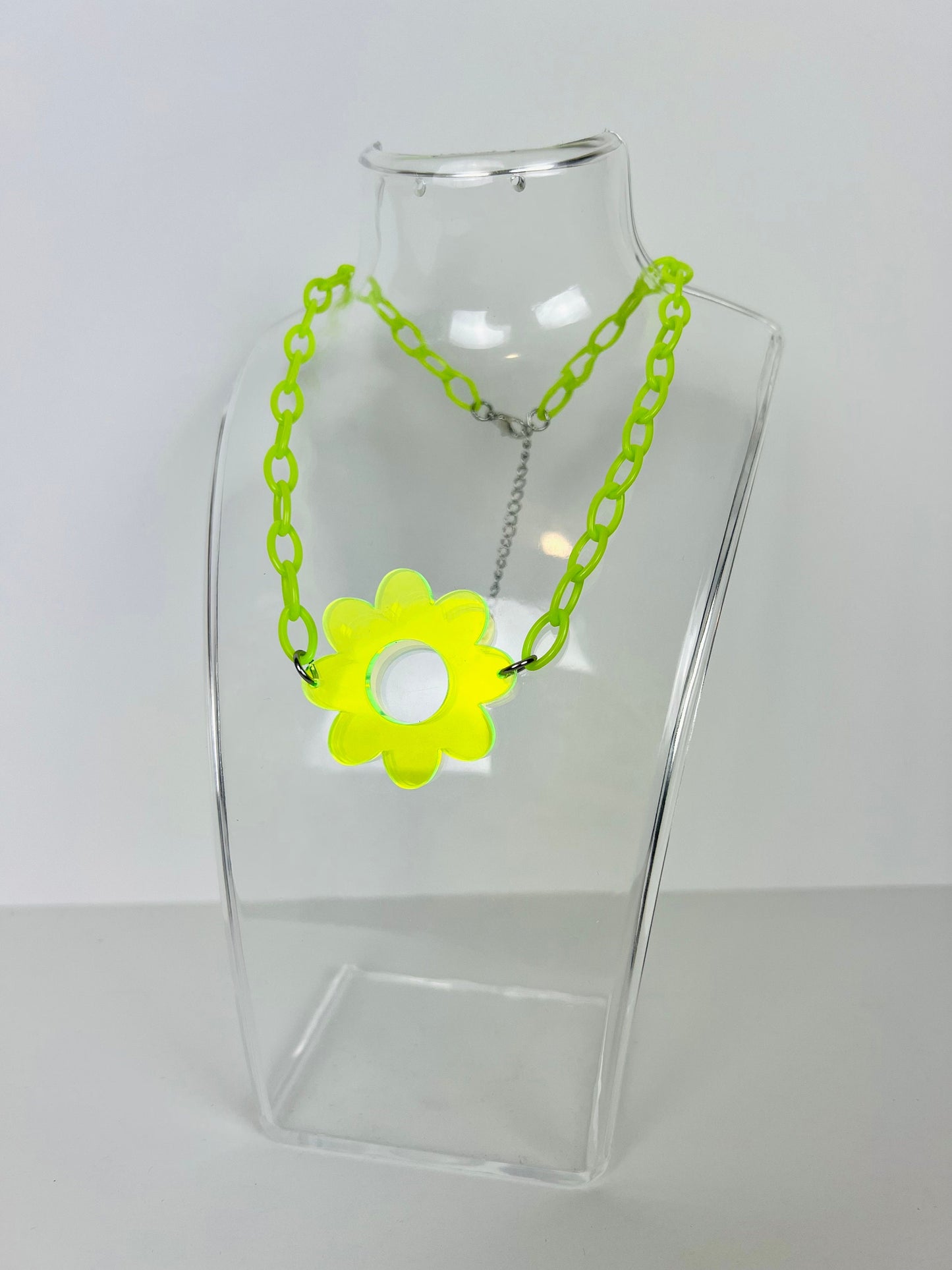 Daisy Necklace