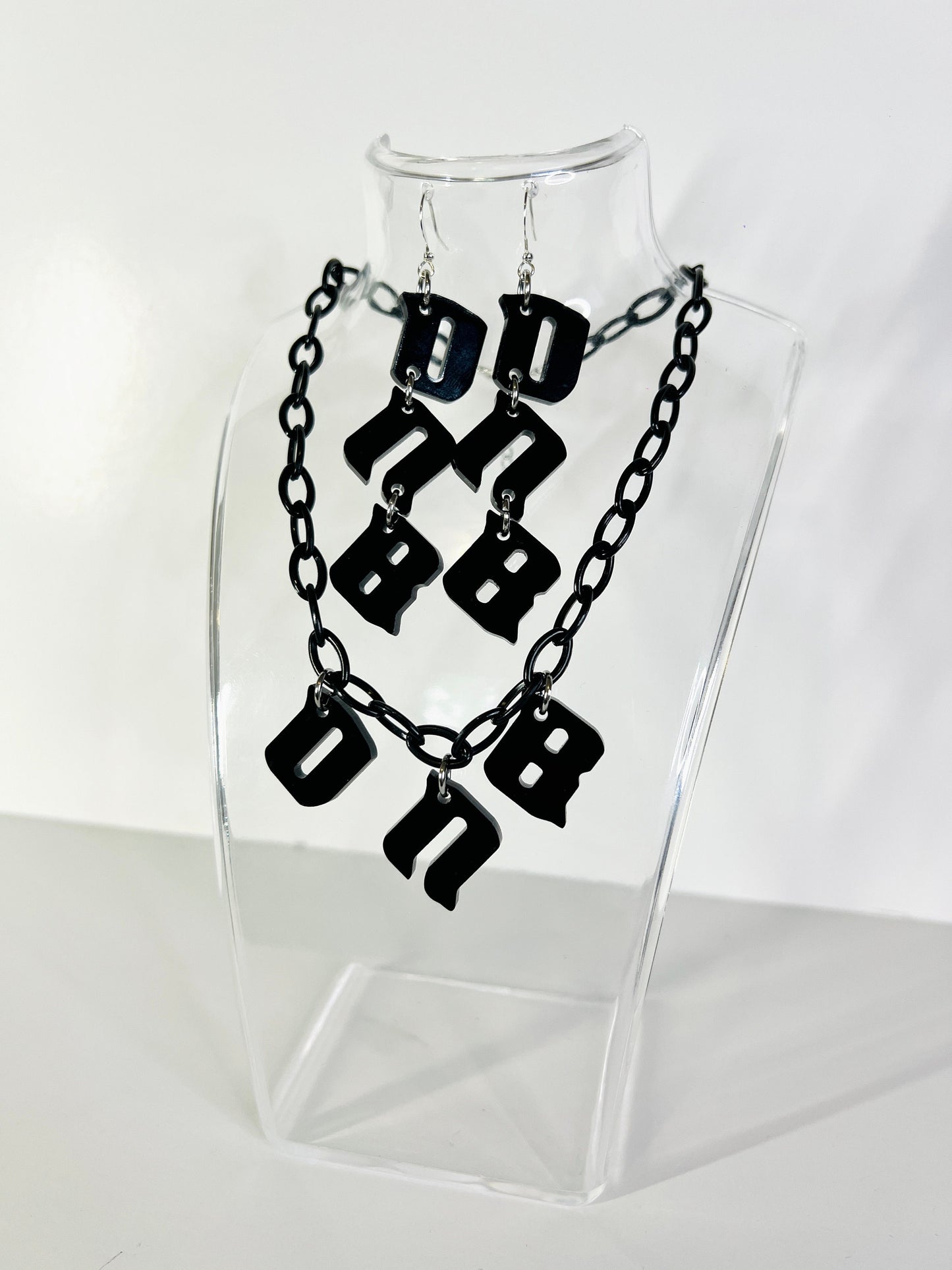 DNB Choker