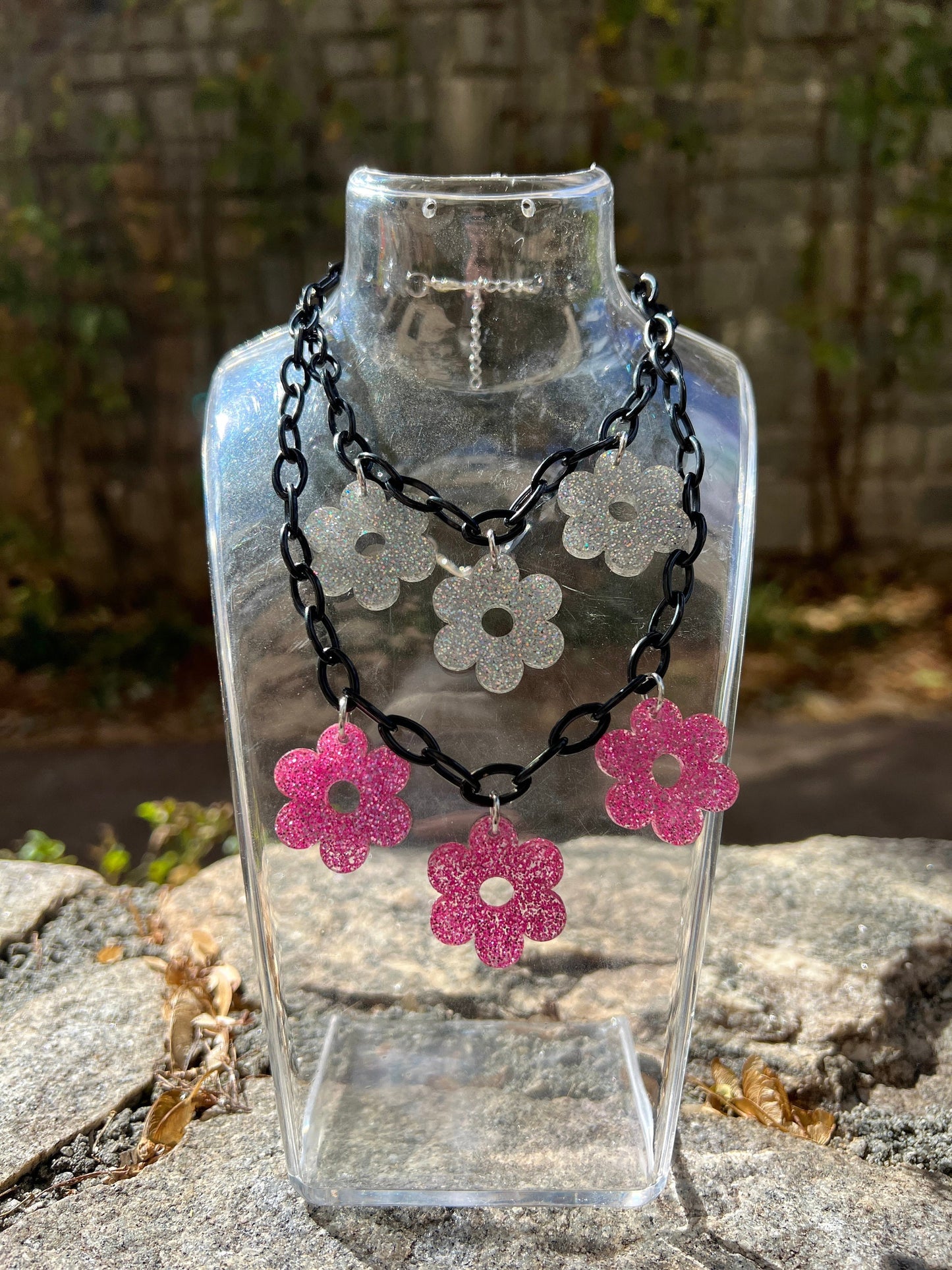 Glitter Daisy Chain Choker